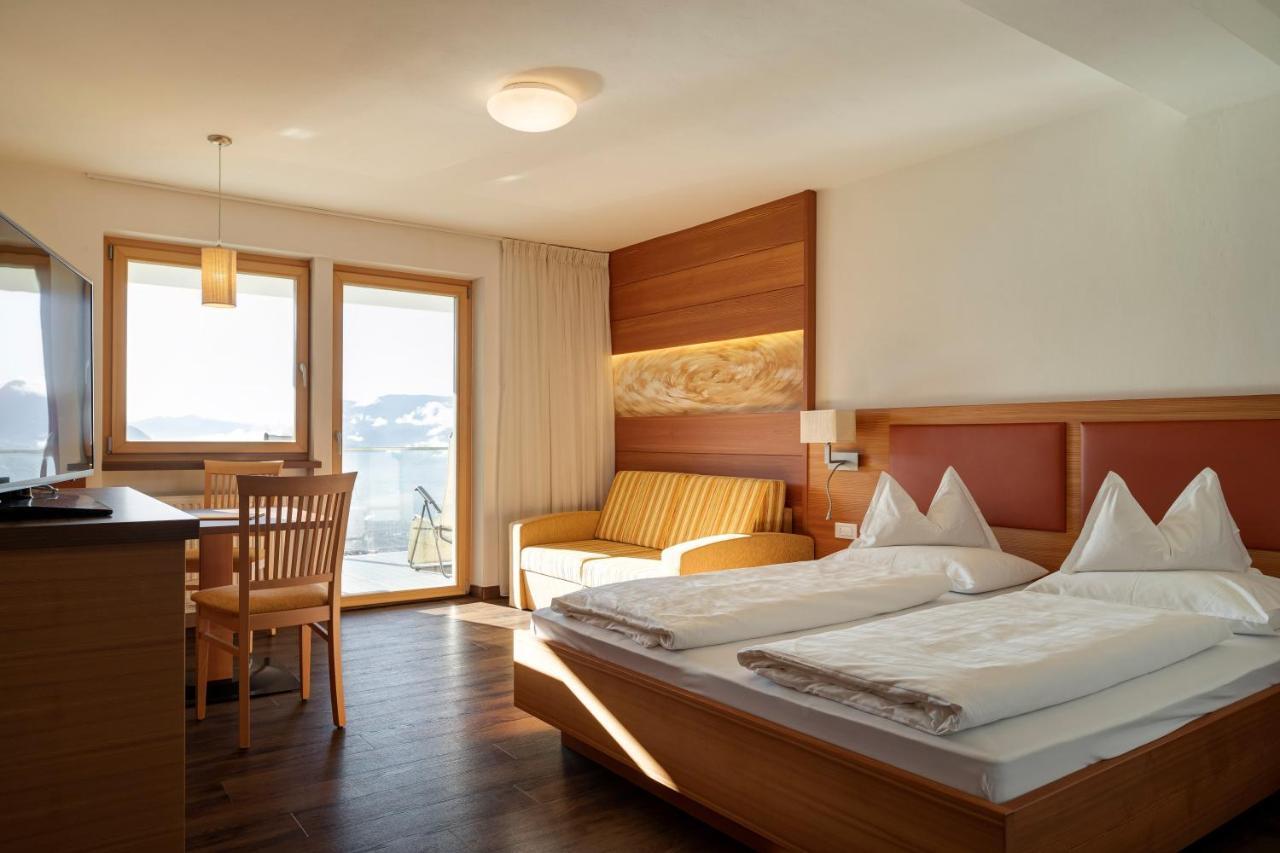 Superior Double Room Balcony,1589489718:JPEG